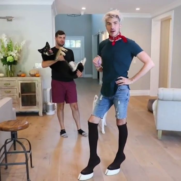 Artist Creates Shoes In The Shape Of Animal Hooves And The Result Is Impressive.