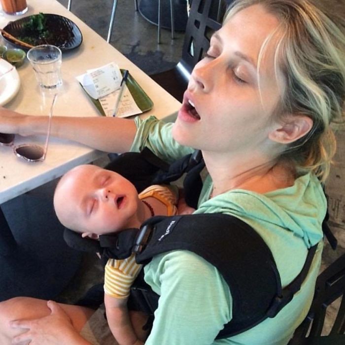 Women-In-Real-Life-Breaking-Unrealistic-Expectations