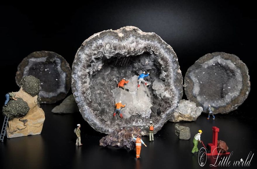 A New Serie Of Little World