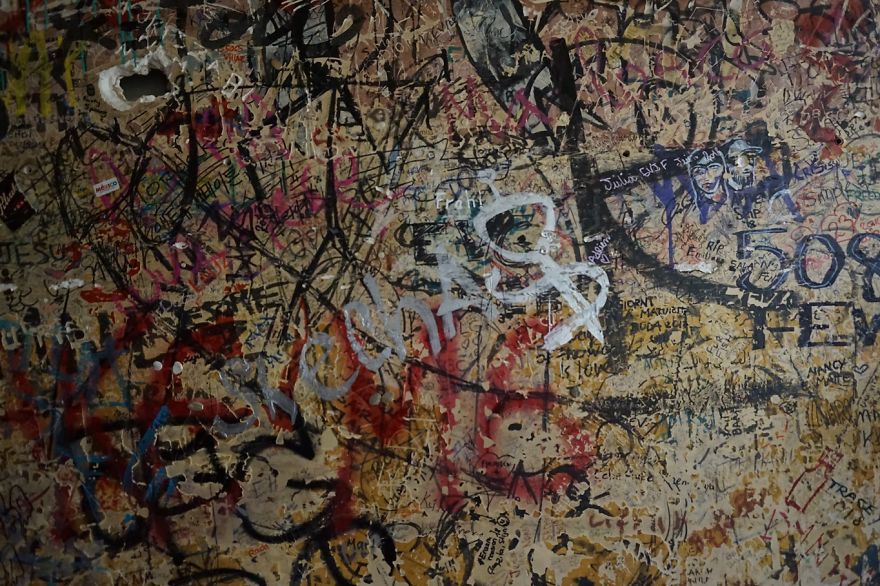 I Went To An Old Jewish Quarter In Budapest To Find Out What The Fuss Is All About Ruin Bars (20 Pics) I Went To An Old Jewish Quarter In Budapest To Find Out What The Fuss Is All About Ruin Bars (20 Pics)