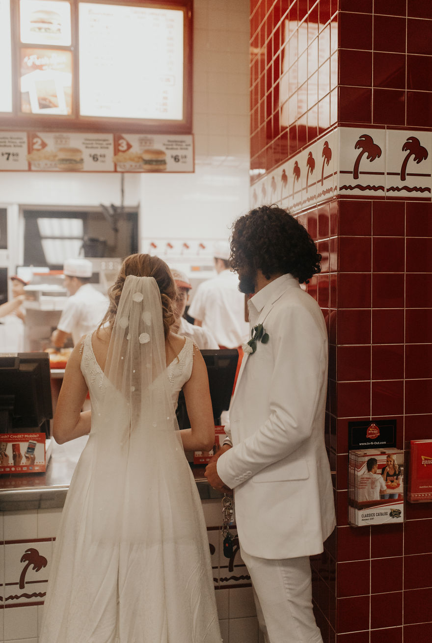 21 Wedding Photos That I Took At In-N-Out Burger Chain Restaurant