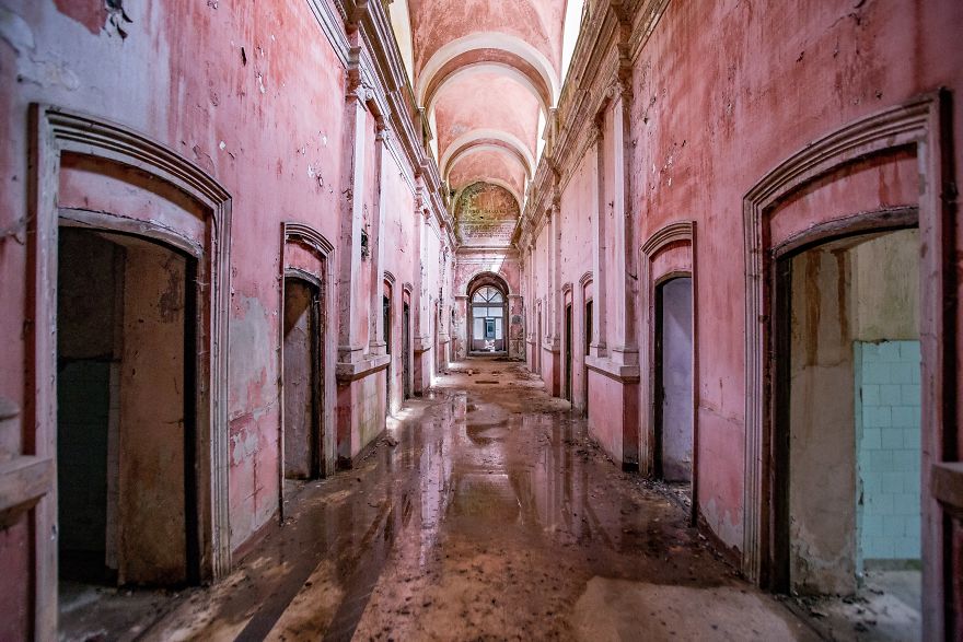 Two Years Ago I Wrote An Article On Bored Panda About Stunning Abandoned Thermal Baths In Herculane, Romania. Then I Started An Amazing Reactivation Project, Raised Money To Conserve It And Gathered More Than 19 000 People Around A Cause