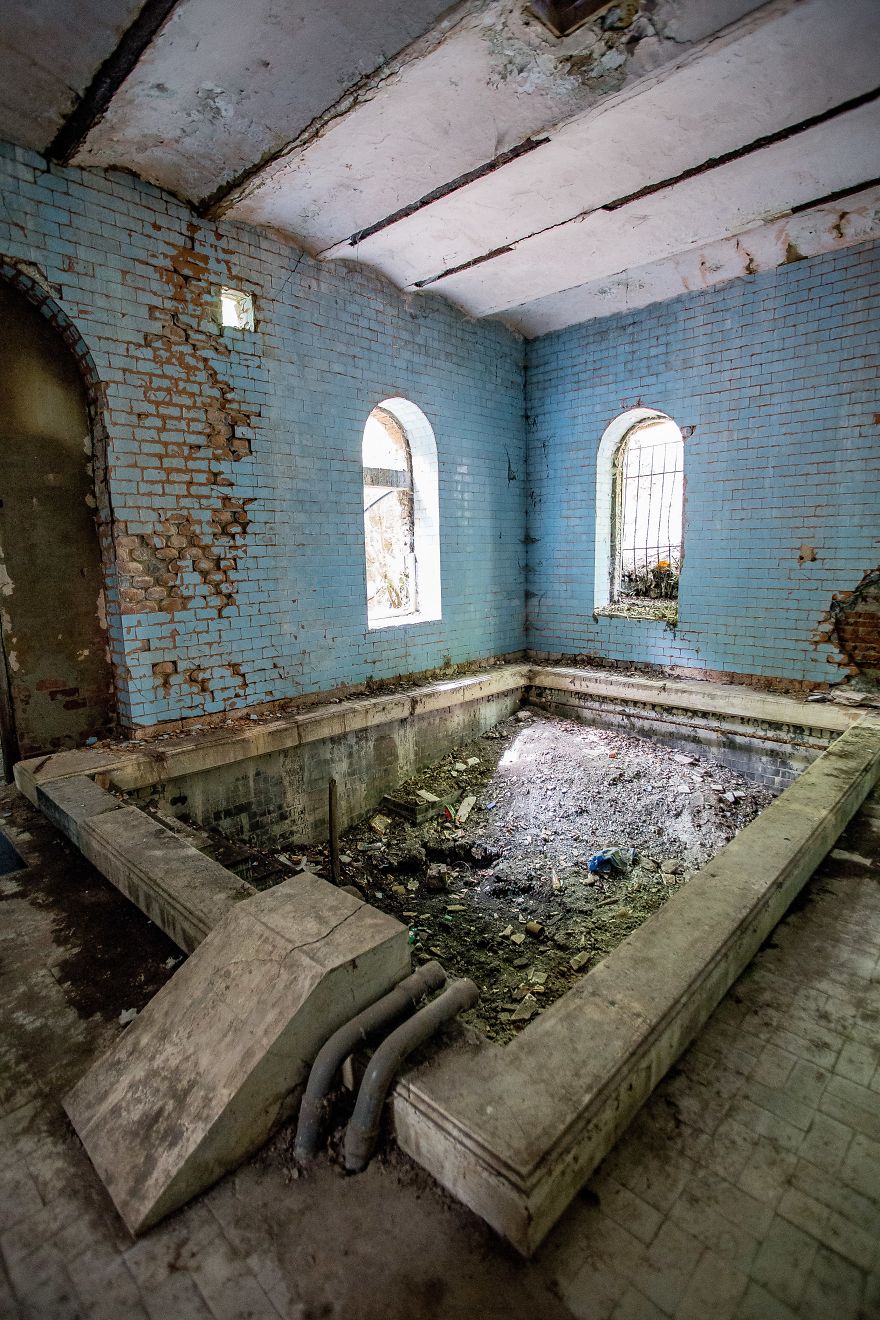 Two Years Ago I Wrote An Article On Bored Panda About Stunning Abandoned Thermal Baths In Herculane, Romania. Then I Started An Amazing Reactivation Project, Raised Money To Conserve It And Gathered More Than 19 000 People Around A Cause