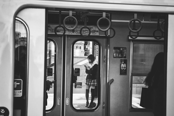Photographer Gives Fascinating Glimpse Into The Train Culture Of Japan Through 21 Black & White Photos