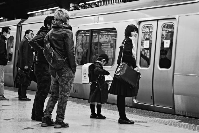 Photographer Gives Fascinating Glimpse Into The Train Culture Of Japan Through 21 Black & White Photos