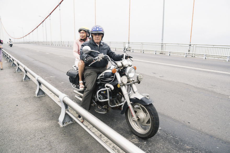 I Capture American Veterans That Moved Back To Vietnam To Find Ways To Deal With Their PTSD I Capture American Veterans That Moved Back To Vietnam To Find Ways To Deal With Their PTSD