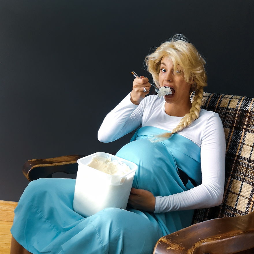 I Show The Real Life That Awaits Disney Princesses After The Happily Ever After (8 Pics) I Show The Real Life That Awaits Disney Princesses After The Happily Ever After (8 Pics)