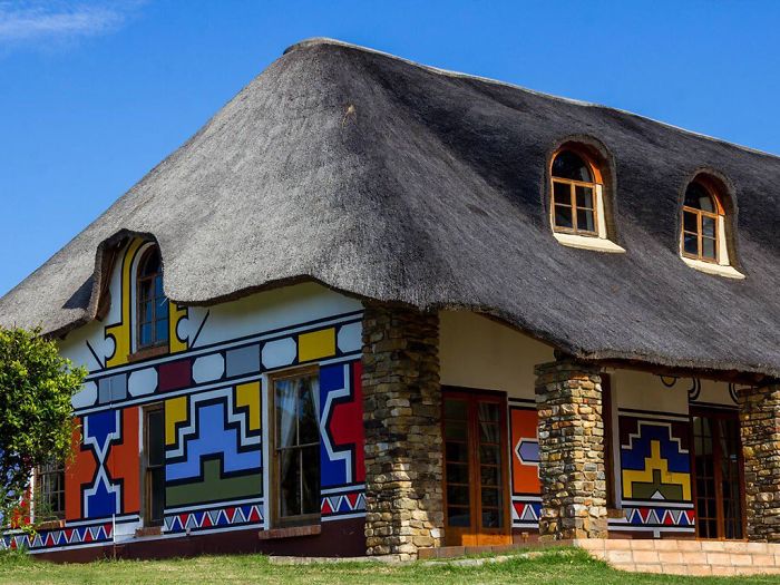 Guy Says African Architecture Isn't Showcased Compared To European And Asian, Posts 44 Of Its Gorgeous Examples Guy Says African Architecture Isn't Showcased Compared To European And Asian, Posts 44 Of Its Gorgeous Examples