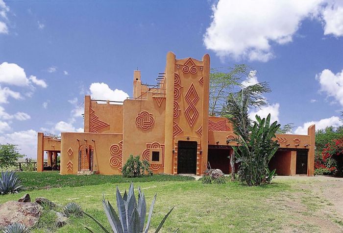 Guy Says African Architecture Isn't Showcased Compared To European And Asian, Posts 44 Of Its Gorgeous Examples