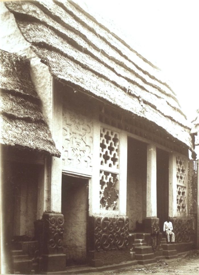 Guy Says African Architecture Isn't Showcased Compared To European And Asian, Posts 44 Of Its Gorgeous Examples Guy Says African Architecture Isn't Showcased Compared To European And Asian, Posts 44 Of Its Gorgeous Examples