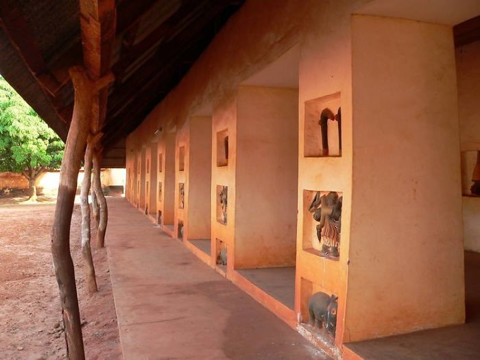 Guy Says African Architecture Isn't Showcased Compared To European And Asian, Posts 44 Of Its Gorgeous Examples