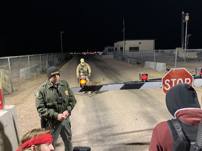 People Are Reporting Live From Area 51 And Here’s How It Looks People Are Reporting Live From Area 51 And Here’s How It Looks