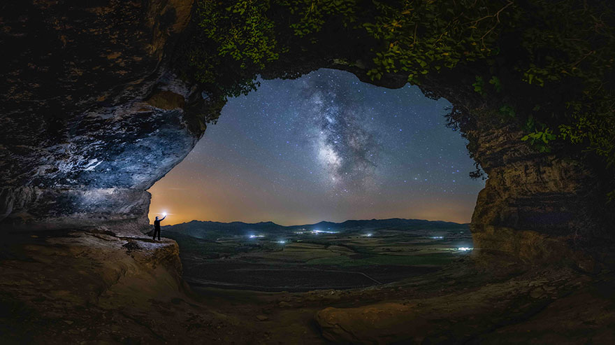 People And Space: 'The Last Of Us 2.0' By David Ros Garcia