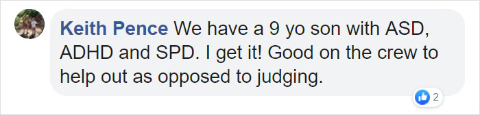 4 Y.O. Autistic Boy Was Having A Meltdown During A Flight So The Crew And Passengers Stepped In To Help 4 Y.O. Autistic Boy Was Having A Meltdown During A Flight So The Crew And Passengers Stepped In To Help