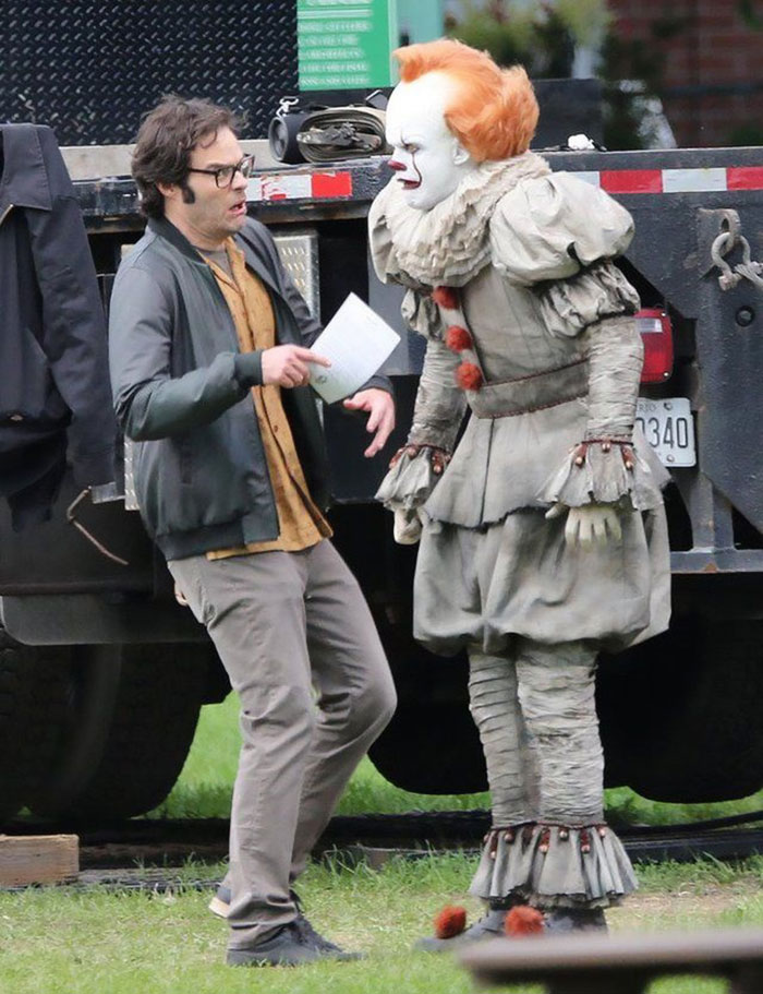 Bill Hader reacting to Pennywise's crossed eyes on set. Bill Hader reacting to Pennywise's crossed eyes on set.