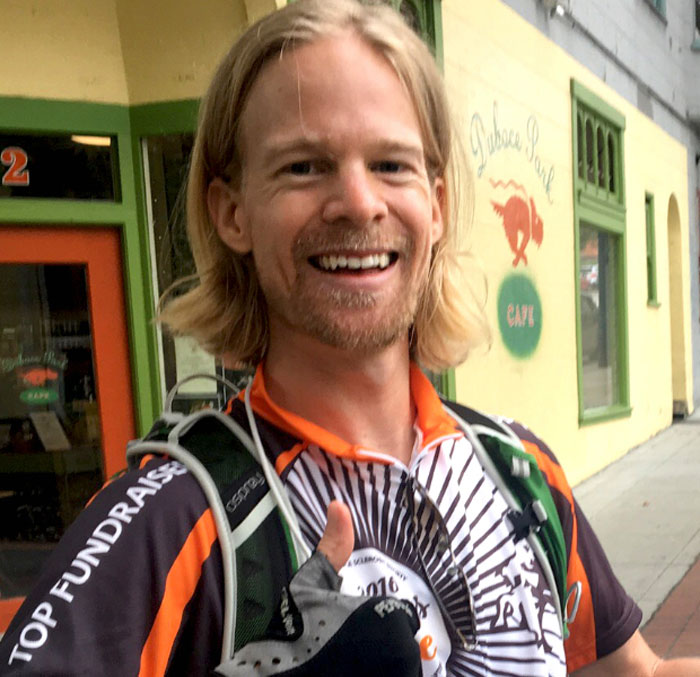 People Are Admiring The Man Known As The &lsquo;Blinking White Guy&rsquo; Over Using His Fame To Raise Money For Charity