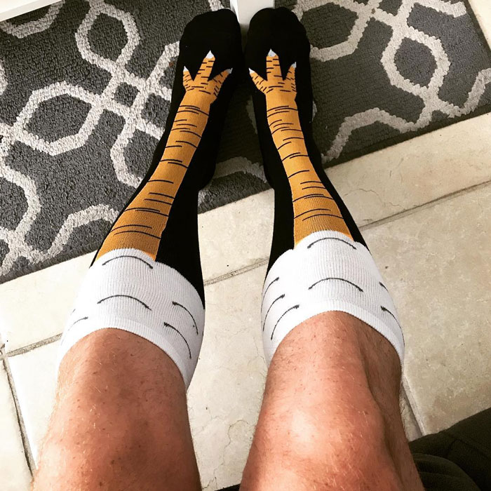 Chicken Leg Socks Are A Thing And They Look Hilarious (19 Pics) Chicken Leg Socks Are A Thing And They Look Hilarious (19 Pics)