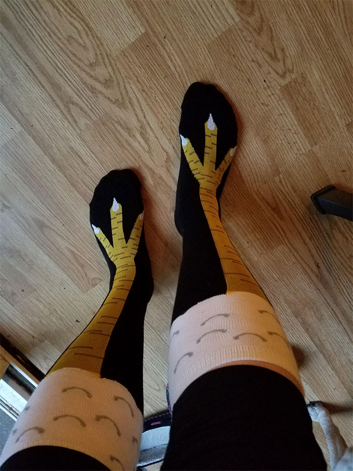 Chicken Leg Socks Are A Thing And They Look Hilarious (19 Pics) Chicken Leg Socks Are A Thing And They Look Hilarious (19 Pics)