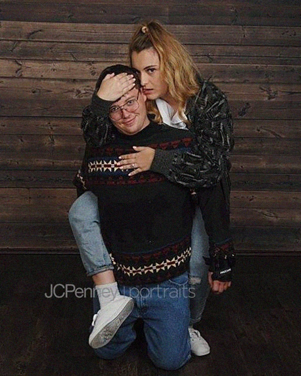 This Couple Just Got Engaged, And Their Photo Shoot Is Both Hilarious And Awesome (14 Pics) This Couple Just Got Engaged, And Their Photo Shoot Is Both Hilarious And Awesome (14 Pics)