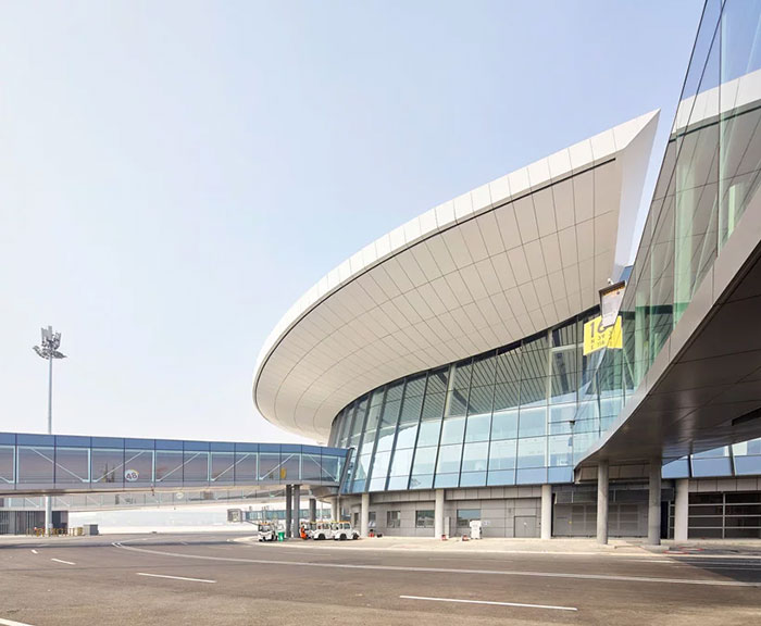 Beijing Opens A New Airport With The World's Largest Terminal That Has A Roof Window The Size Of 25 Football Fields