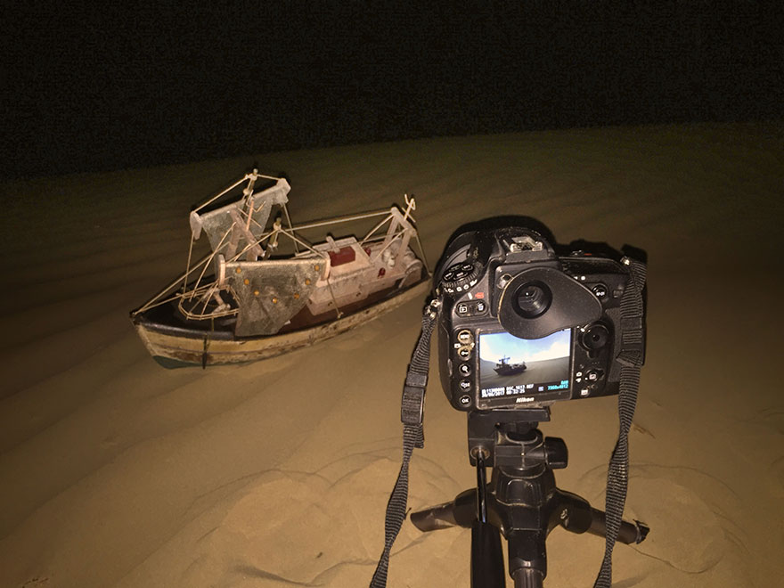 I Photograph Fake Miniature Scenes With The Milky Way In The Background (20 Photos)