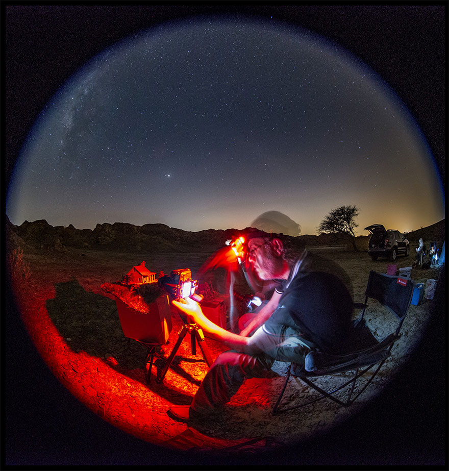 I Photograph Fake Miniature Scenes With The Milky Way In The Background (20 Photos)