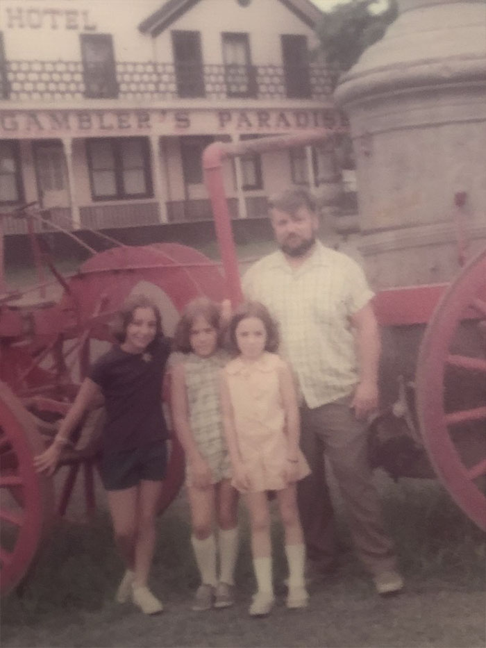 People Are Laughing At The Hilariously Savage Obituary Of An 82-Year-Old Prankster Written By His Family