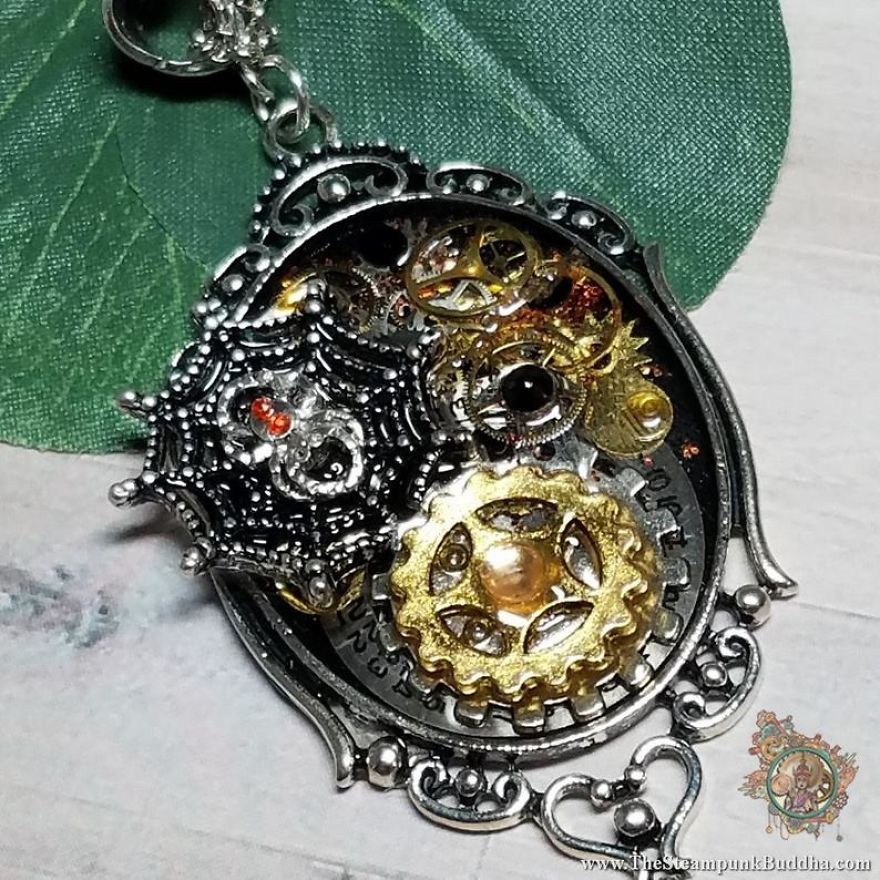 Artist In The Ozarks Turns Old Watch Parts Into Halloween Jewelry Artist In The Ozarks Turns Old Watch Parts Into Halloween Jewelry