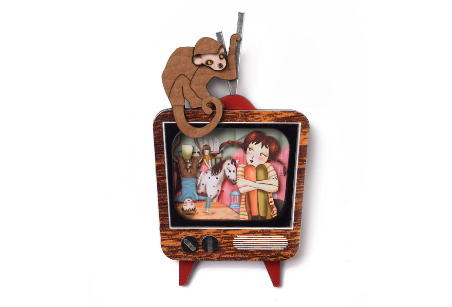 We Create Jewelry With Scenes From Movies Inside We Create Jewelry With Scenes From Movies Inside