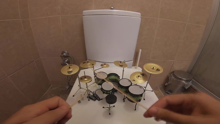 This Guy Plays System Of A Down's 'Toxicity' On A Miniature Drum Kit And It Rocks This Guy Plays System Of A Down's 'Toxicity' On A Miniature Drum Kit And It Rocks