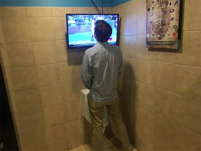 Sports Bar's Undue Effort