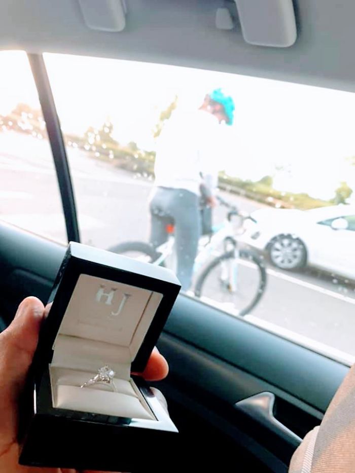 BF Decides To See How Far He Can Take Parading Engagement Ring In Front Of His GF Without Her Noticing (22 Pics) BF Decides To See How Far He Can Take Parading Engagement Ring In Front Of His GF Without Her Noticing (22 Pics)