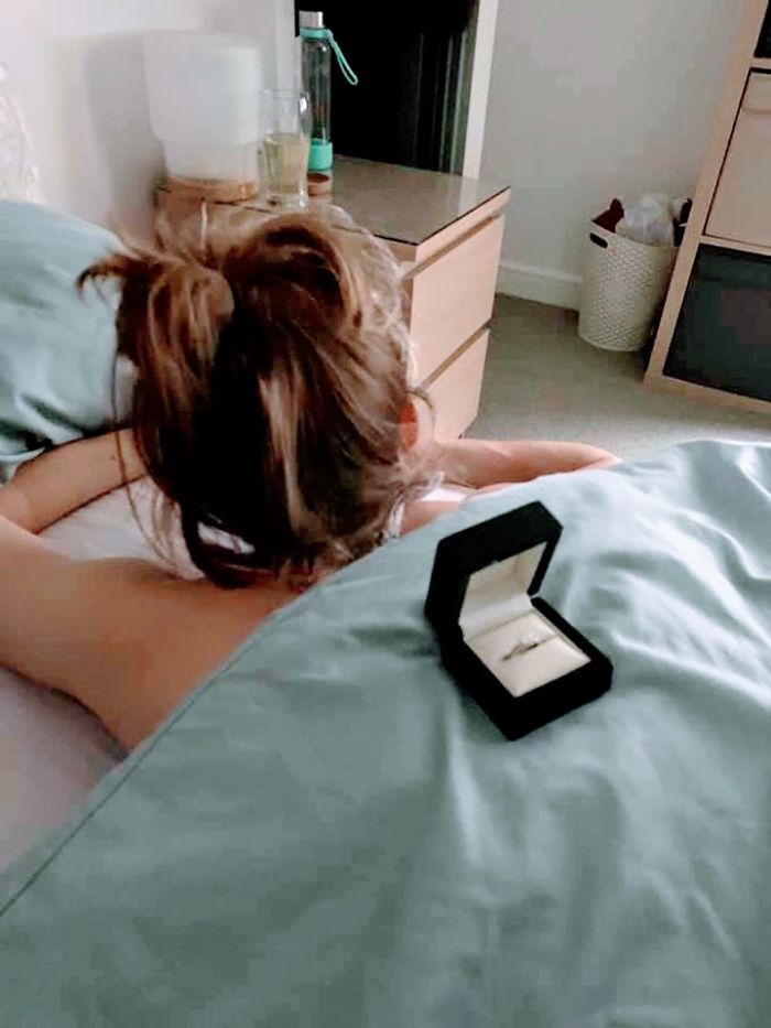 BF Decides To See How Far He Can Take Parading Engagement Ring In Front Of His GF Without Her Noticing (22 Pics) BF Decides To See How Far He Can Take Parading Engagement Ring In Front Of His GF Without Her Noticing (22 Pics)