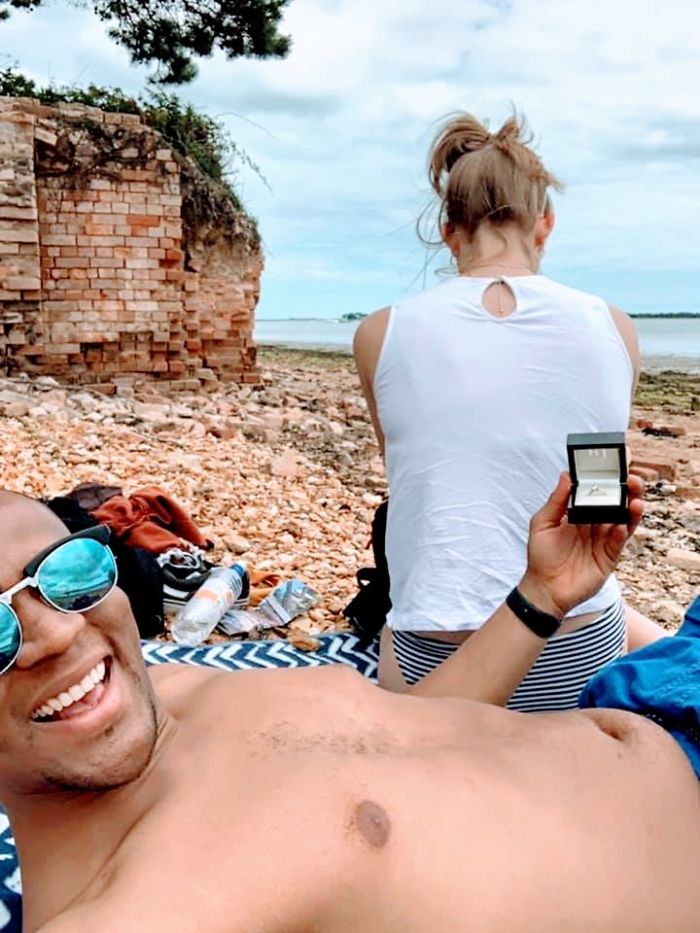 BF Decides To See How Far He Can Take Parading Engagement Ring In Front Of His GF Without Her Noticing (22 Pics) BF Decides To See How Far He Can Take Parading Engagement Ring In Front Of His GF Without Her Noticing (22 Pics)