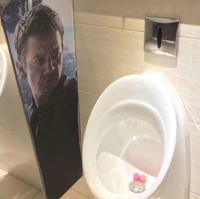 Toilets-With-Threatening-Auras