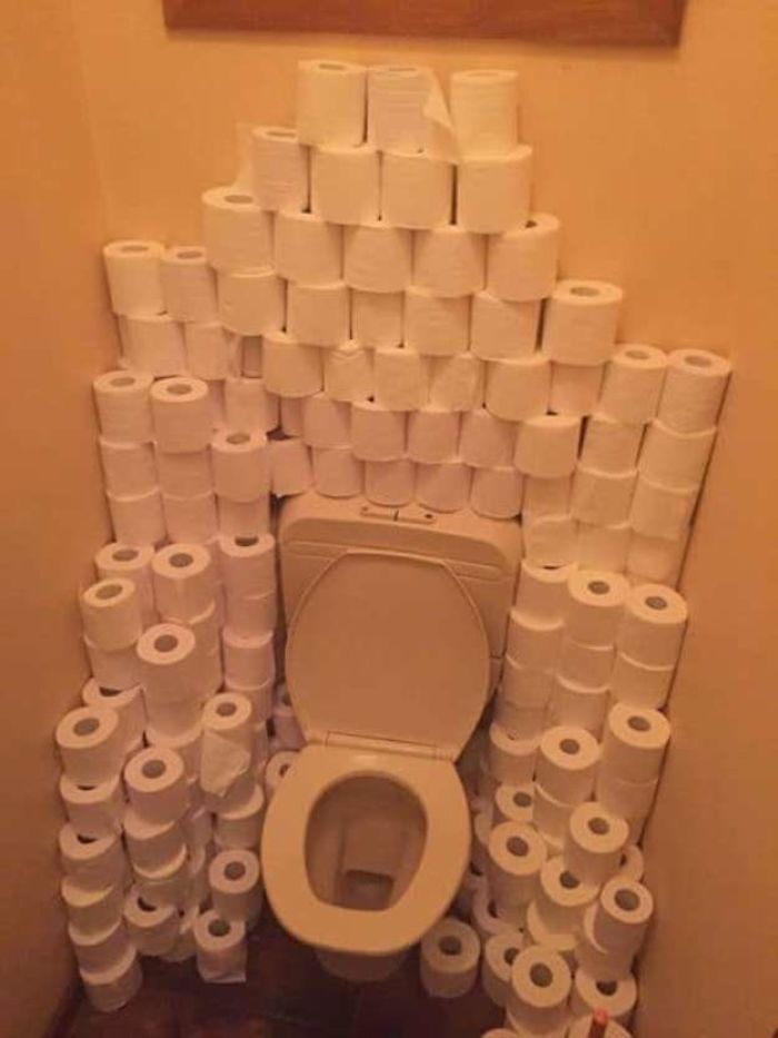 Toilets-With-Threatening-Auras