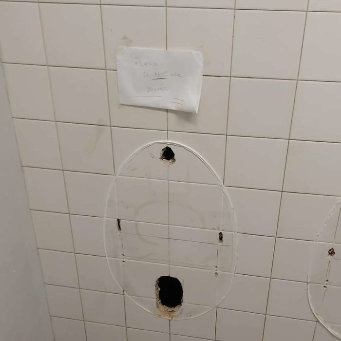 Toilets-With-Threatening-Auras