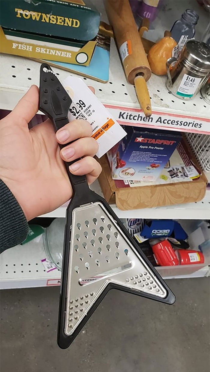 Bought This Little Flying V So I Can Properly Shred My Cheddar