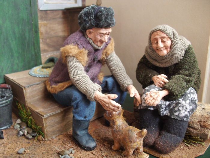 Doll Master From Novosibirsk Creates Realistic Works About Old People Live