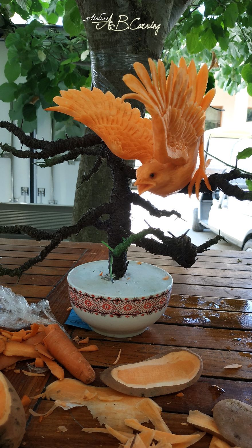 23 Carved Pumpkins Into Exquisite Sculptures That Are Not Halloween-Themed