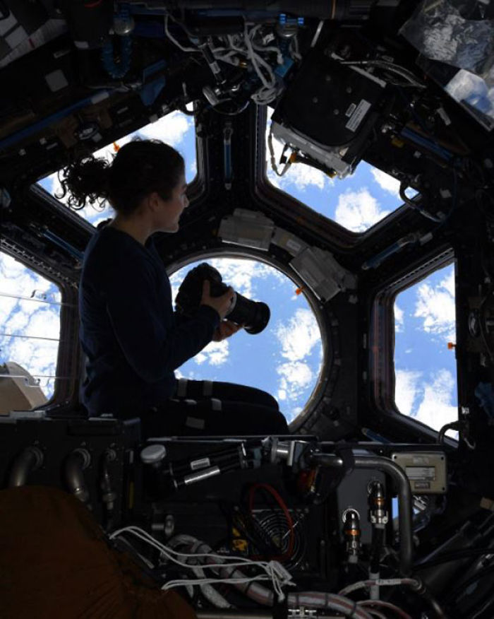 These Two Women Astronauts Made History By Doing The First-Ever All-Female Space Walk These Two Women Astronauts Made History By Doing The First-Ever All-Female Space Walk