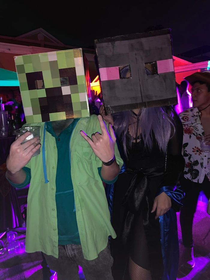 Me And My Girlfriend Cosplayed As A Creeper And Enderman For A Halloween Party