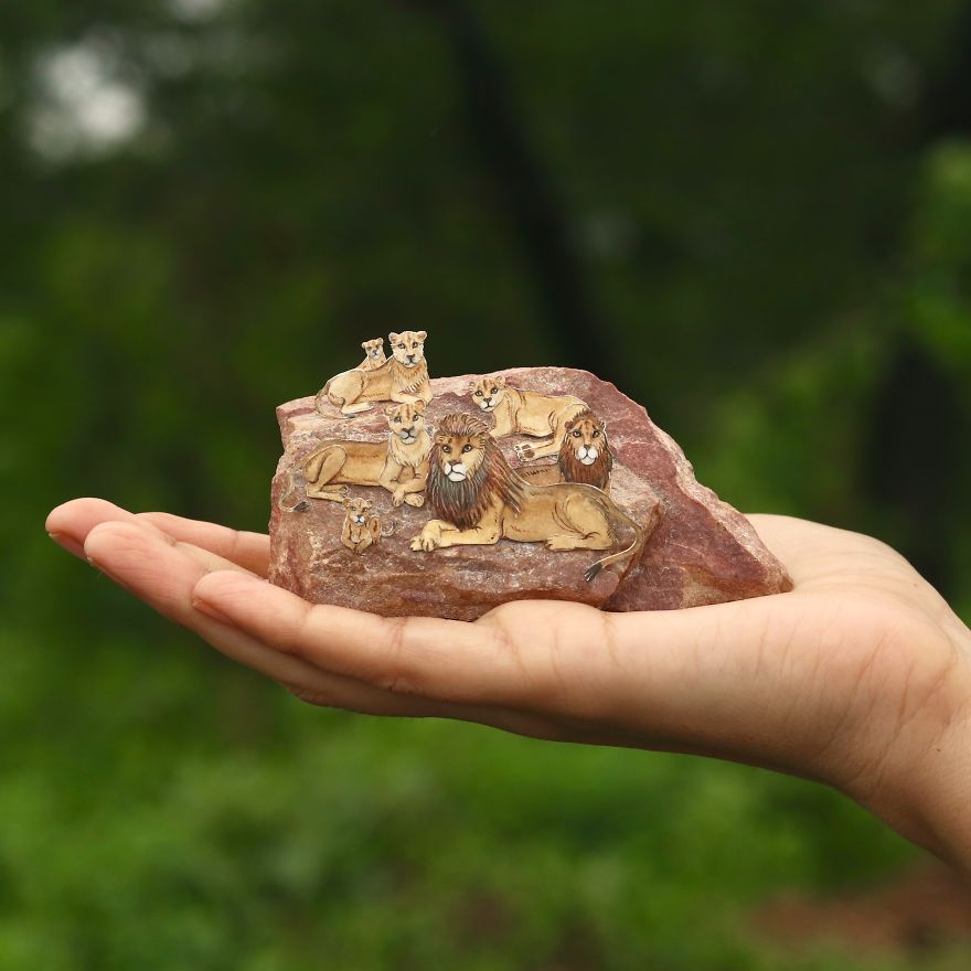 We’ve Been Creating Miniature Paper Birds And Animals Every Day Since 1st January 2018