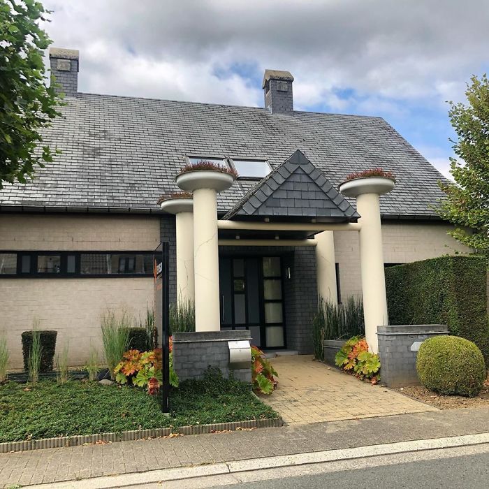 What If The Acropolis And The Great Pyramids Had An Ugly Belgian Baby