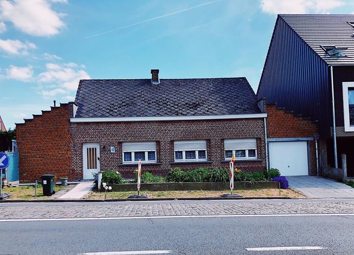 Ugly. But I See There Are Two Sides To This Story