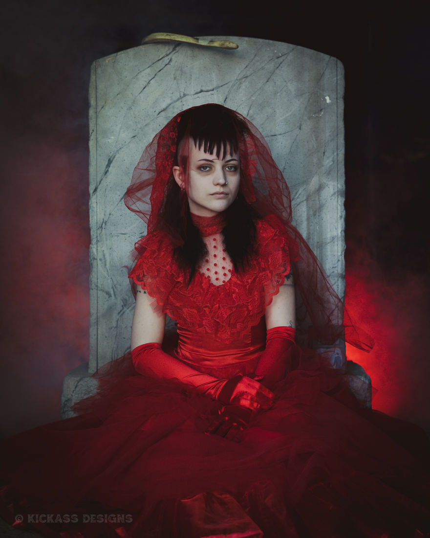 This Is The Best Beetlejuice & Lydia Cosplay Of 2019