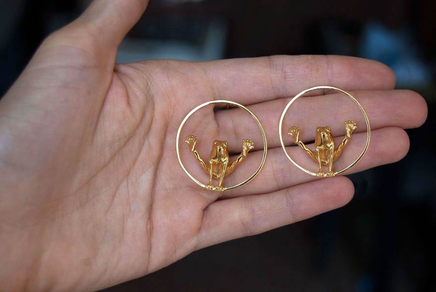 3D Printed Jewelry Of Frogs Doing Yoga And Nature/Fantasy Inspired Animals 3D Printed Jewelry Of Frogs Doing Yoga And Nature/Fantasy Inspired Animals