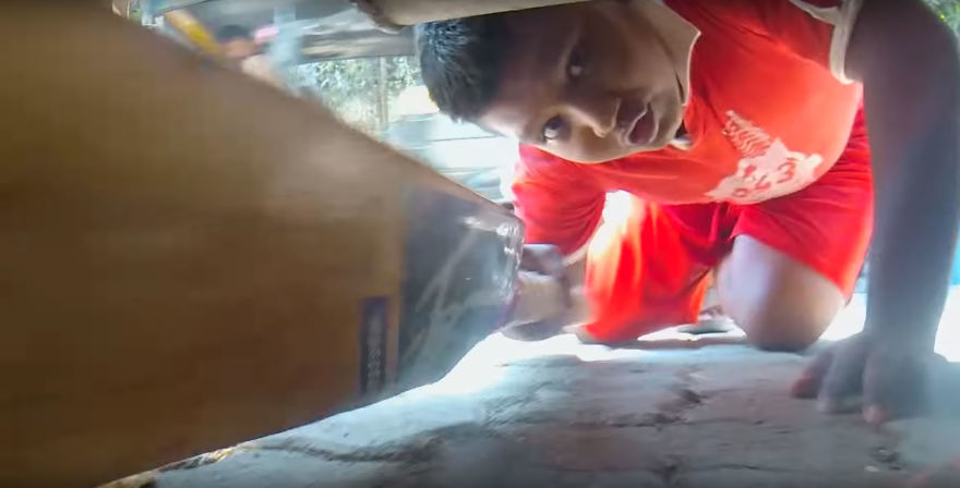 Stray Dog 'Films' His Cruel Life In India With A Go Pro Stray Dog 'Films' His Cruel Life In India With A Go Pro