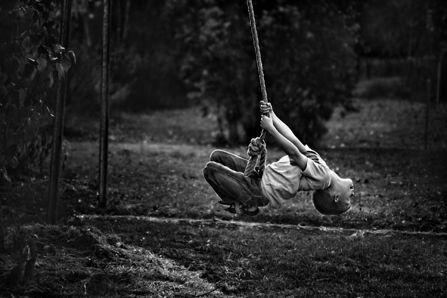 I Spent The Last 4 Years Documenting My Kids Enjoying Their Childhood Without Technology. Here's Some Of My Favorites