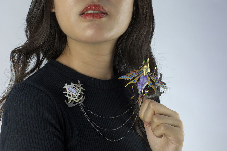 Our 26 Pics Of An Intricate Jewelry Series Made Almost Entirely From Paper Our 26 Pics Of An Intricate Jewelry Series Made Almost Entirely From Paper